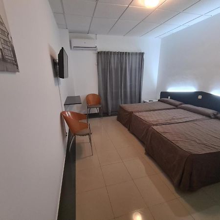 Castrillo de la Guareña Hotel Lisboa מראה חיצוני תמונה