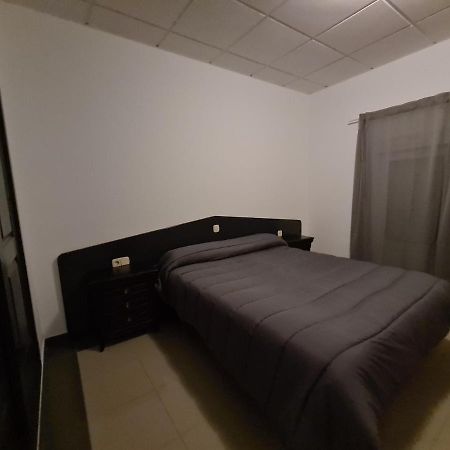 Castrillo de la Guareña Hotel Lisboa מראה חיצוני תמונה