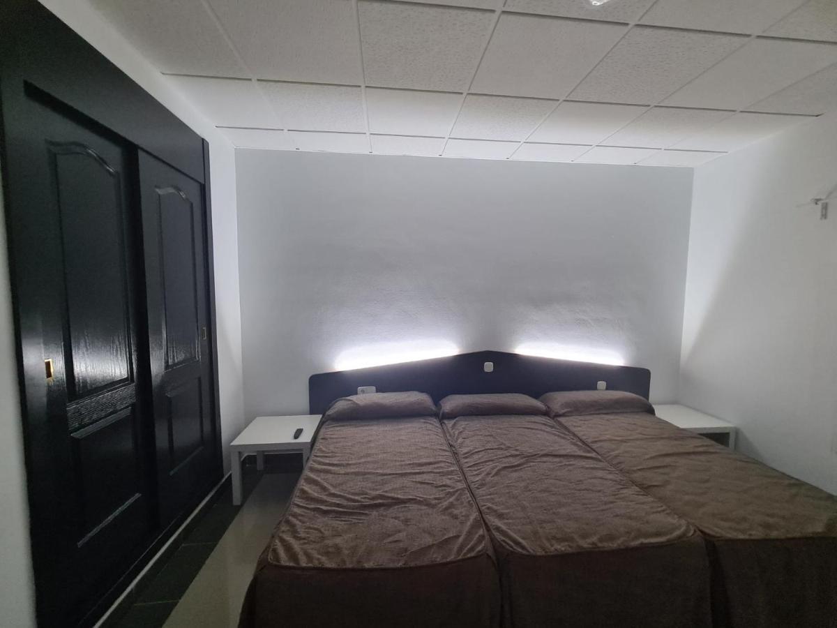 Castrillo de la Guareña Hotel Lisboa מראה חיצוני תמונה