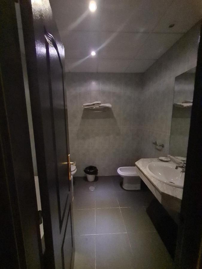Castrillo de la Guareña Hotel Lisboa מראה חיצוני תמונה