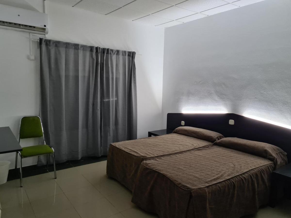 Castrillo de la Guareña Hotel Lisboa מראה חיצוני תמונה